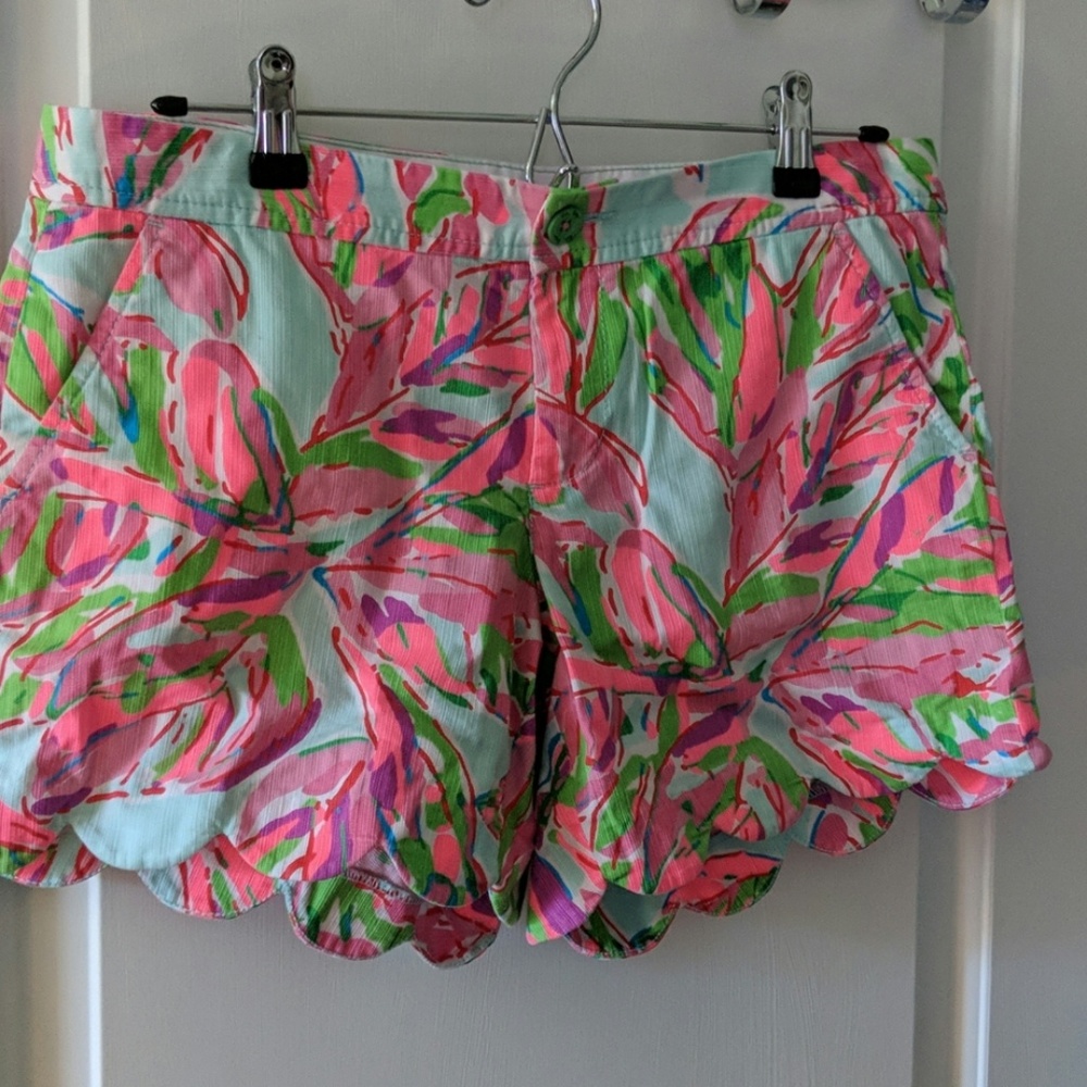 Lilly Pulitzer buttercup shorts